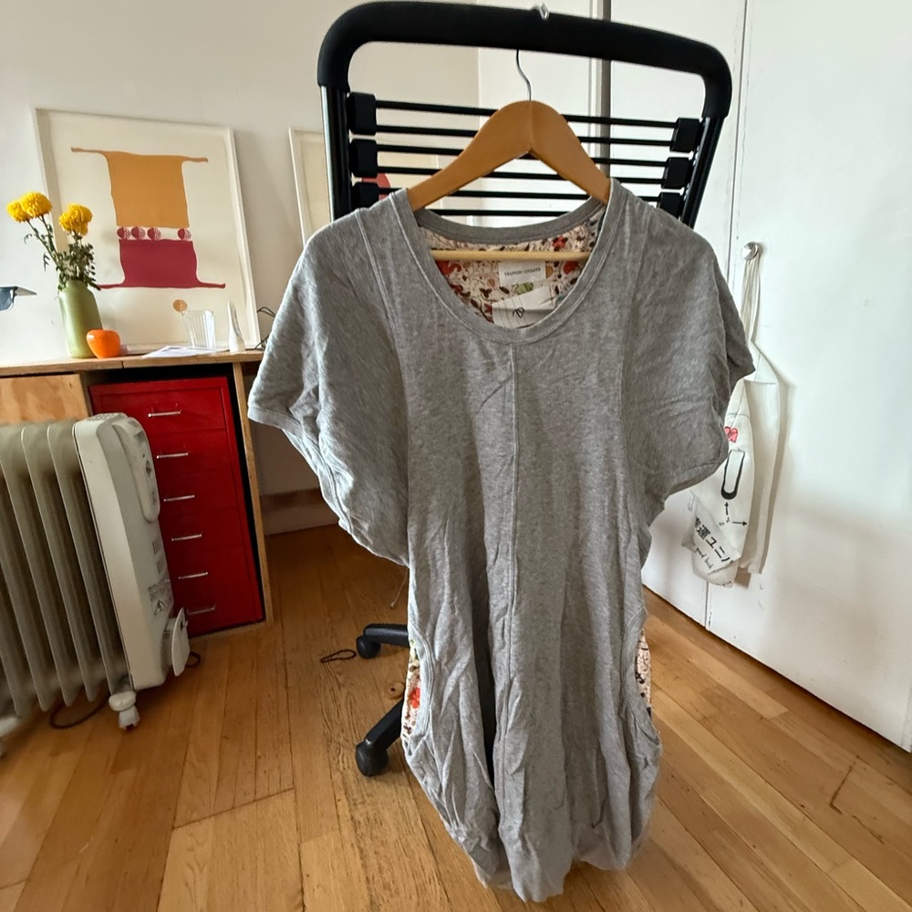 Tsumori Chisato White Gray Ruffled Cap Sleeve Tunic